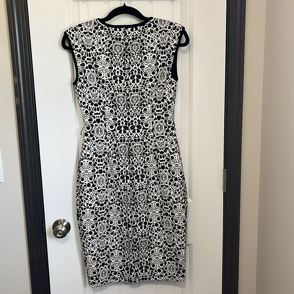 Cache Dress - Picture 2 of 4